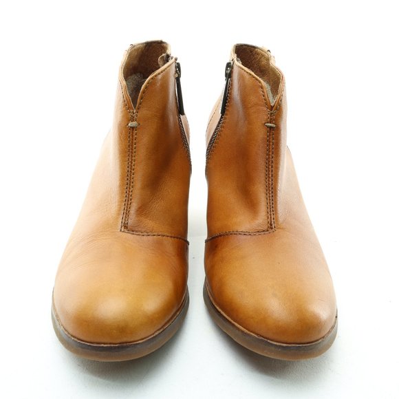 bussola Reikiavik Leather V-Neck Block Heel Bootie Inside Zip • WMNS EU39 - Picture 4 of 16